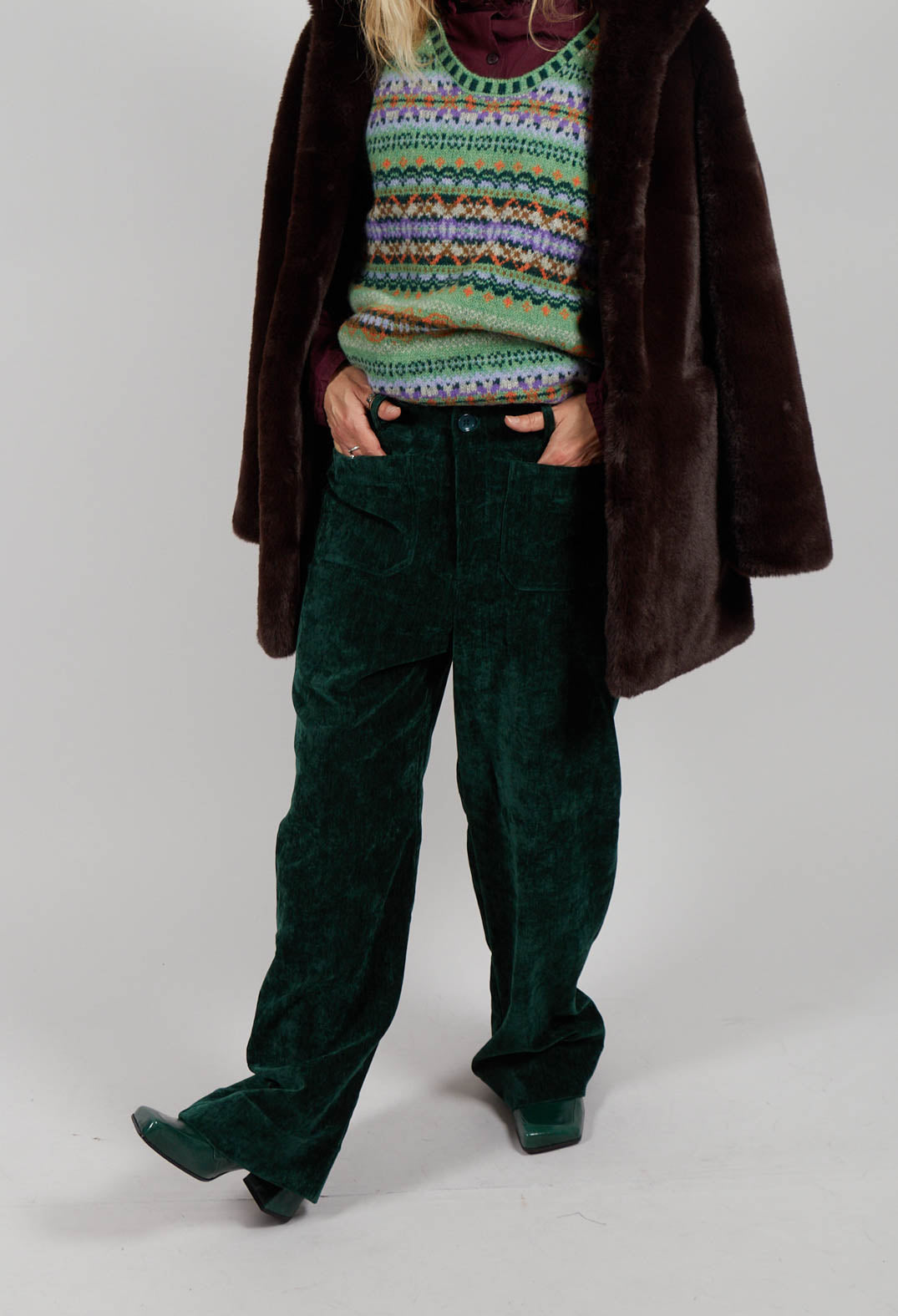 Velvet Pocket Detail Trousers in Vert