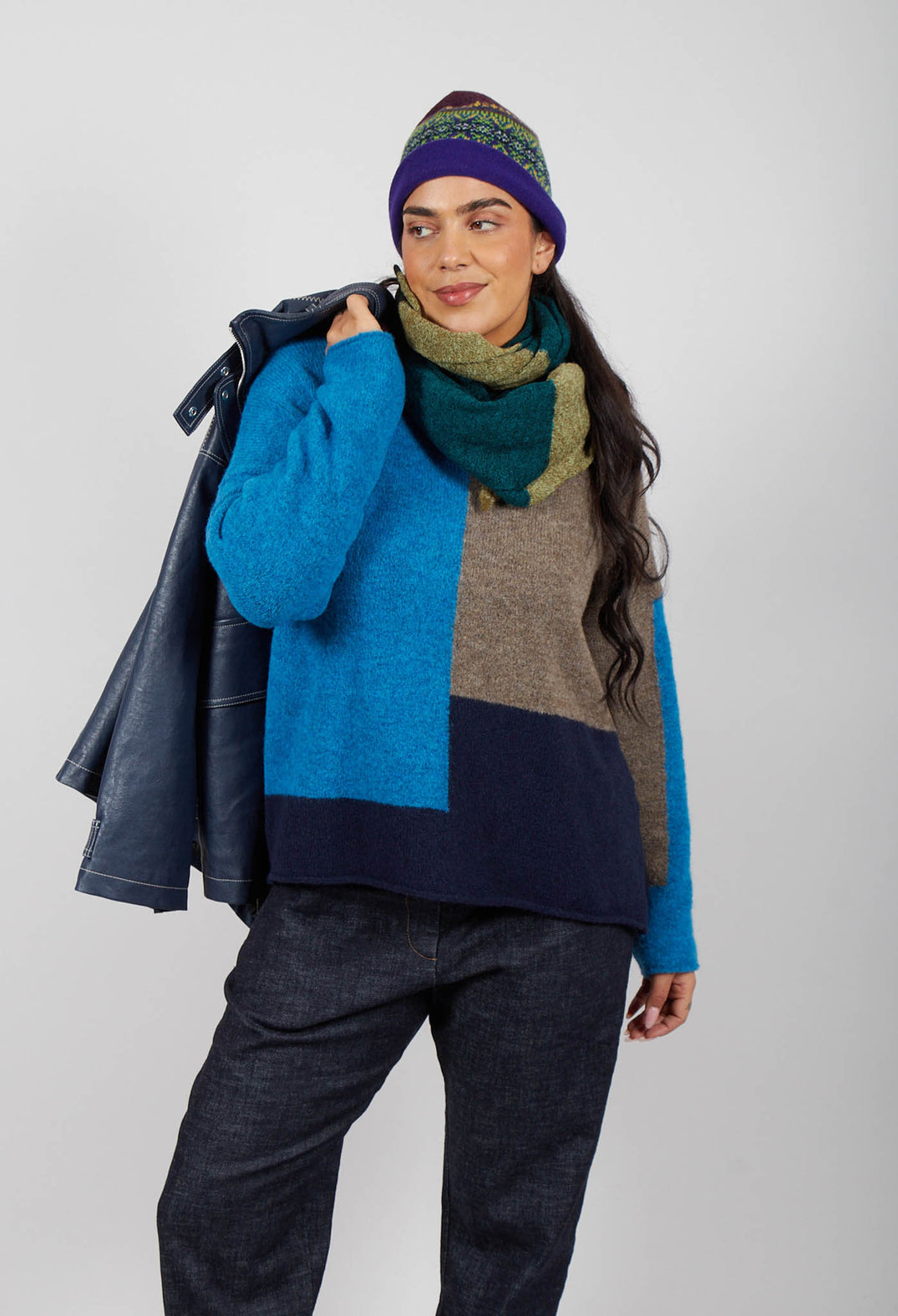 Block Colour Jumper in Crusca Sky and Blu