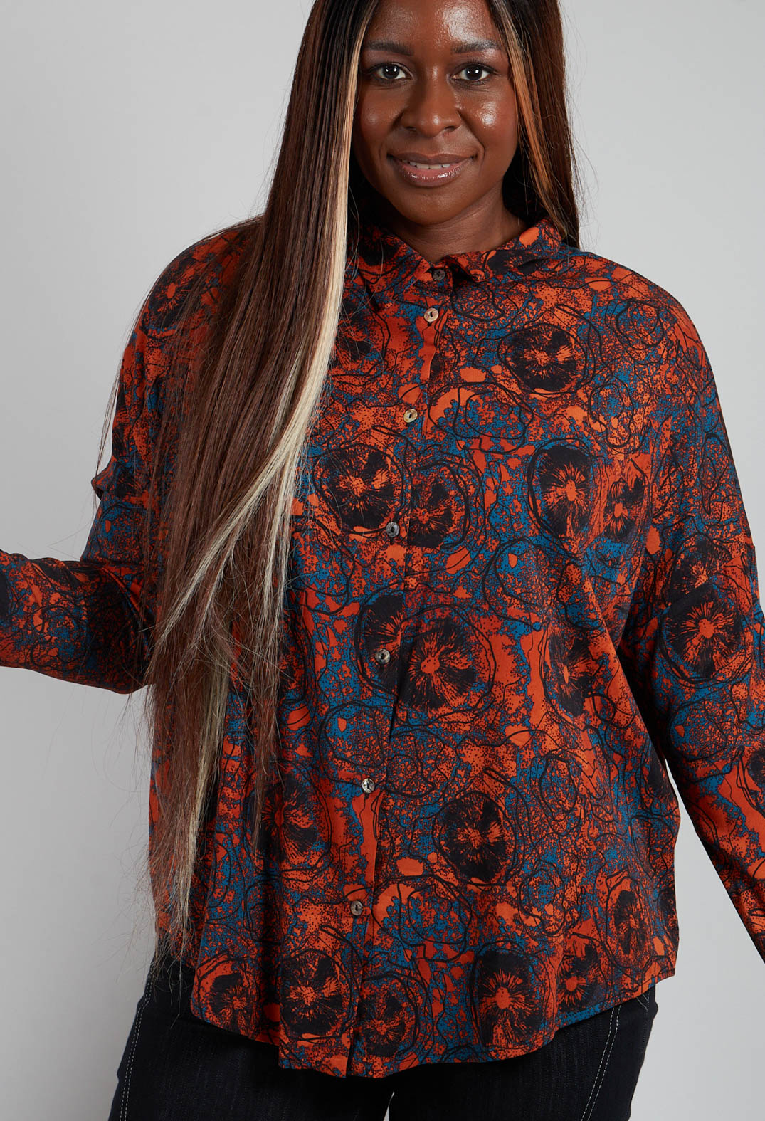 Button Up Shirt in Funghiarancio