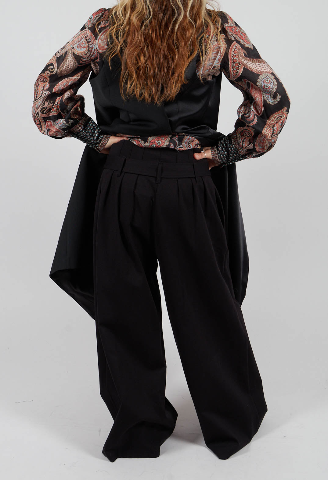 Jersey Wide Leg Trousers with Belt in Nero
