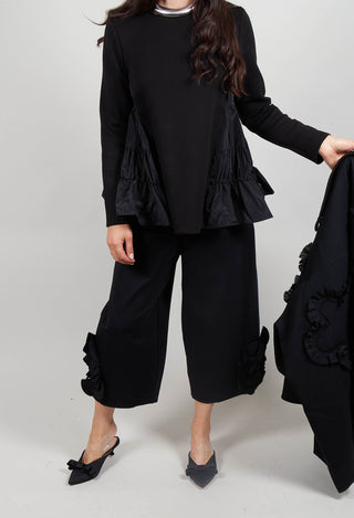 Cropped Trousers with Embellishment Detail in Nero
