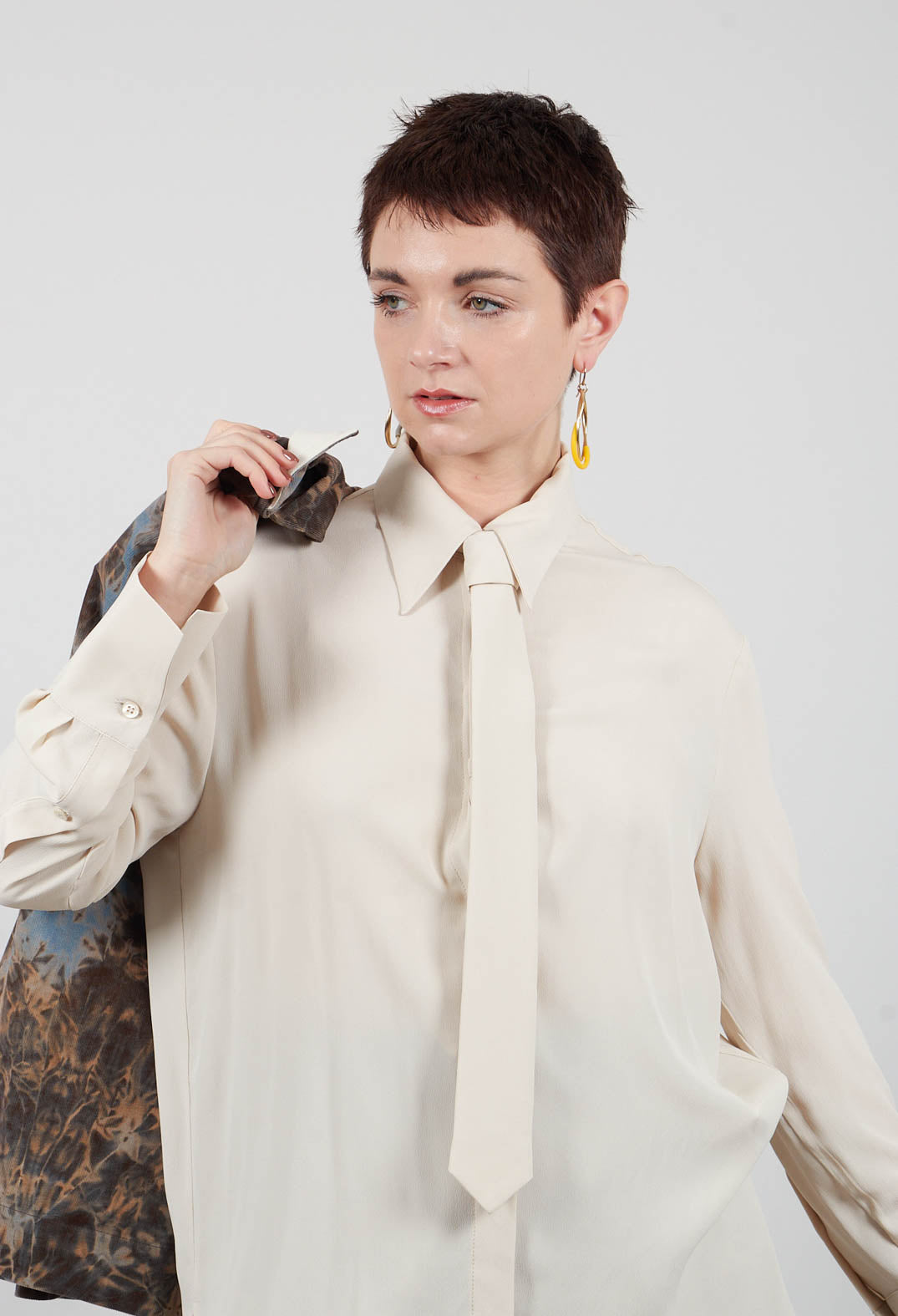 Shirt with Tie in Sandshell
