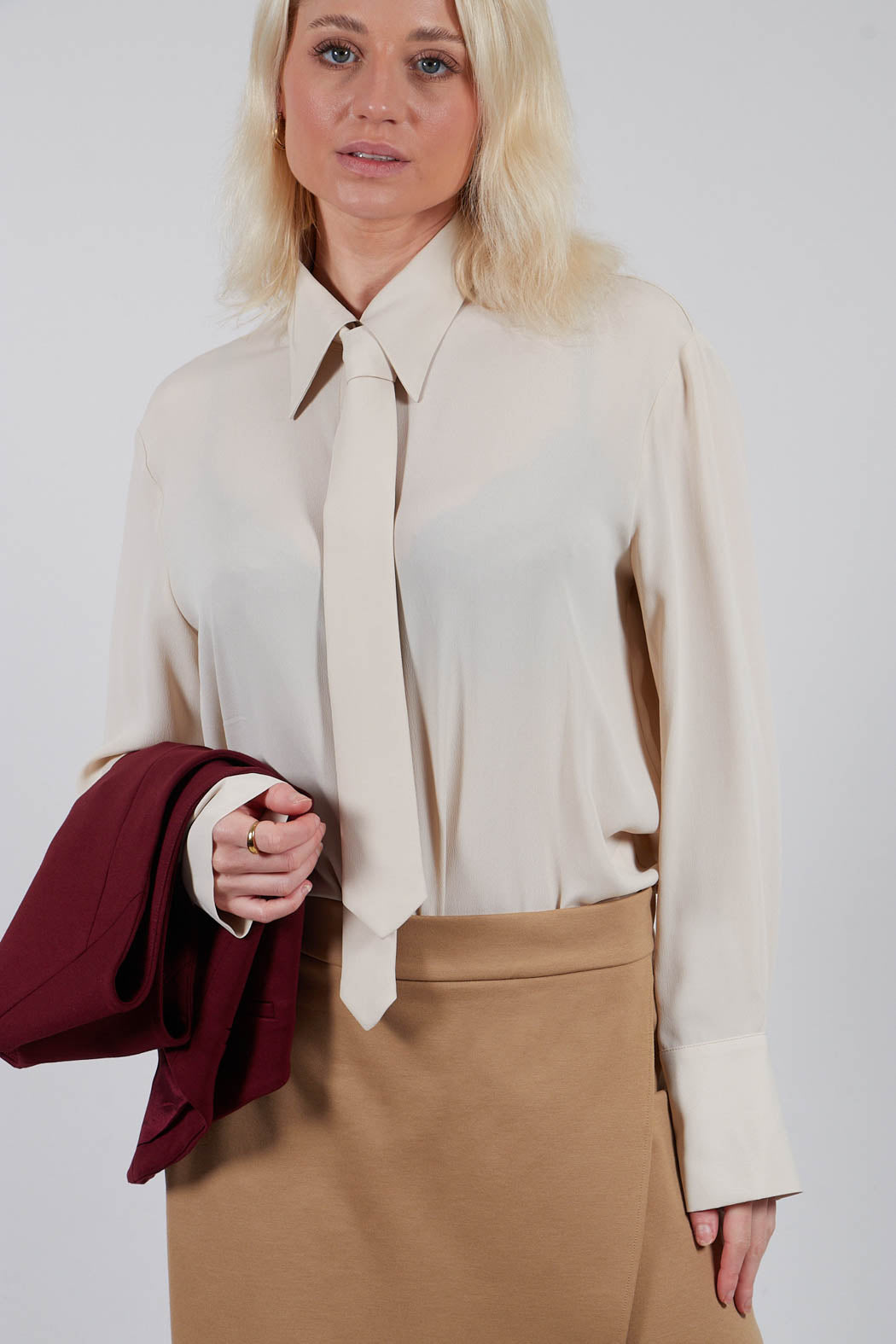 Shirt with Tie in Sandshell