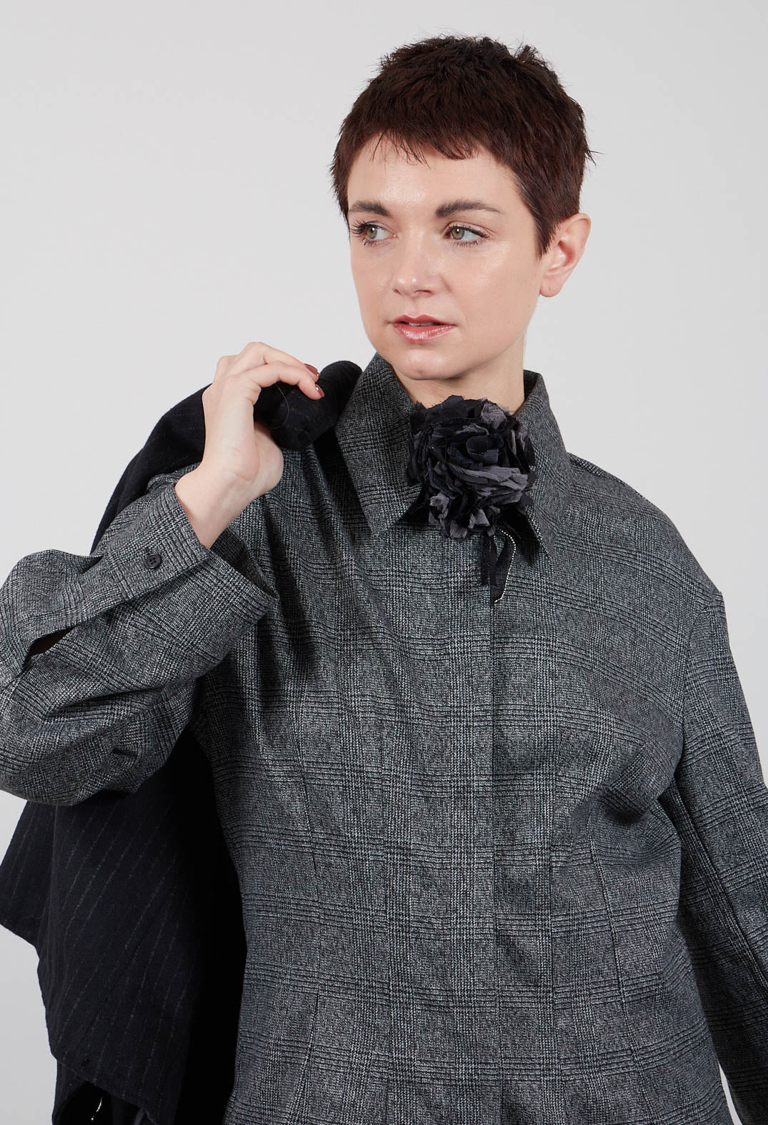 Longline Check Shirt in Scozz Nero