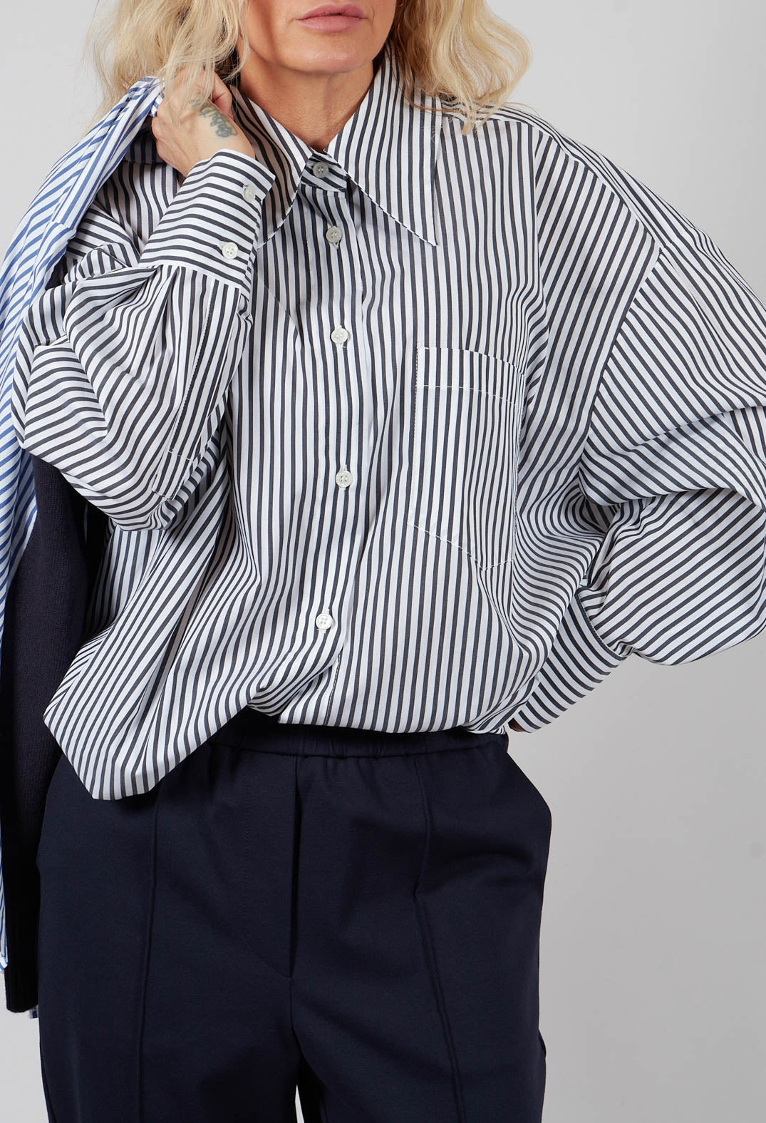Striped Shirt in Off White and Antacite
