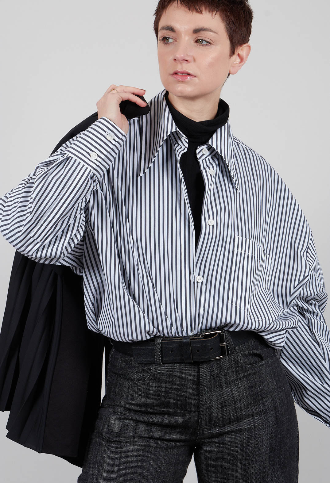Striped Shirt in Off White and Antacite