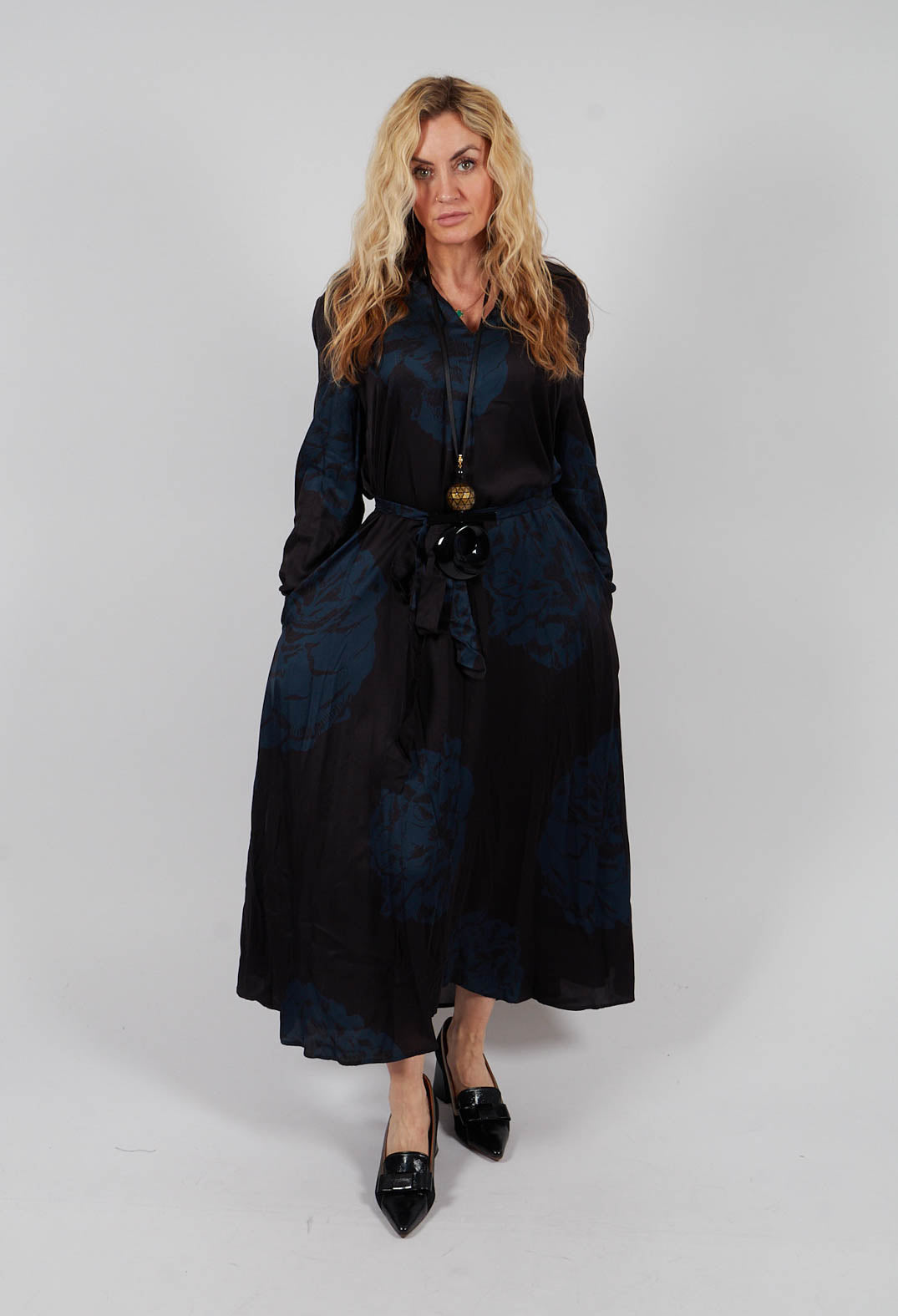 Belted Shirt Dress in Nero and Cobalto