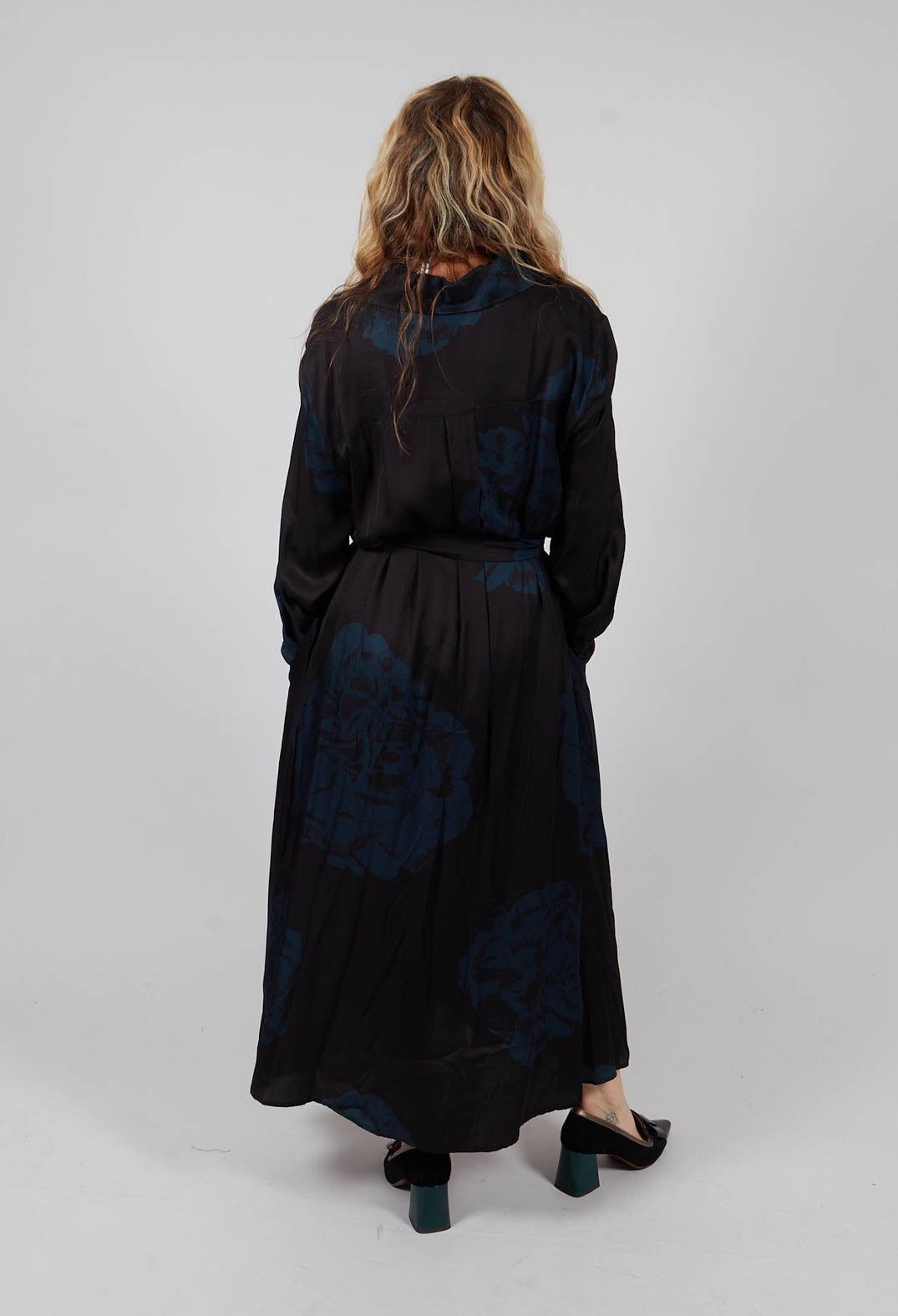Belted Shirt Dress in Nero and Cobalto