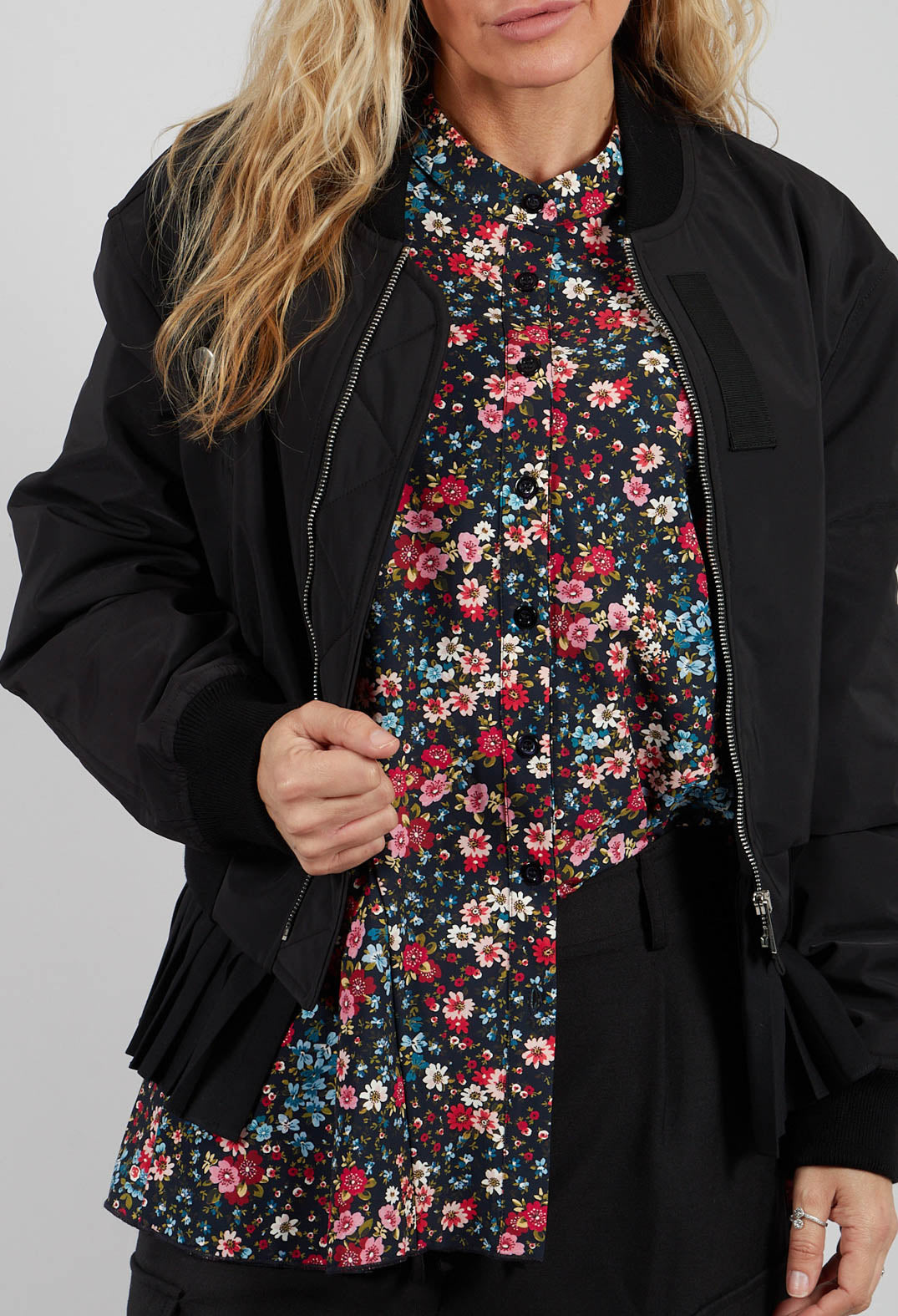 Bomber Jacket in Nero