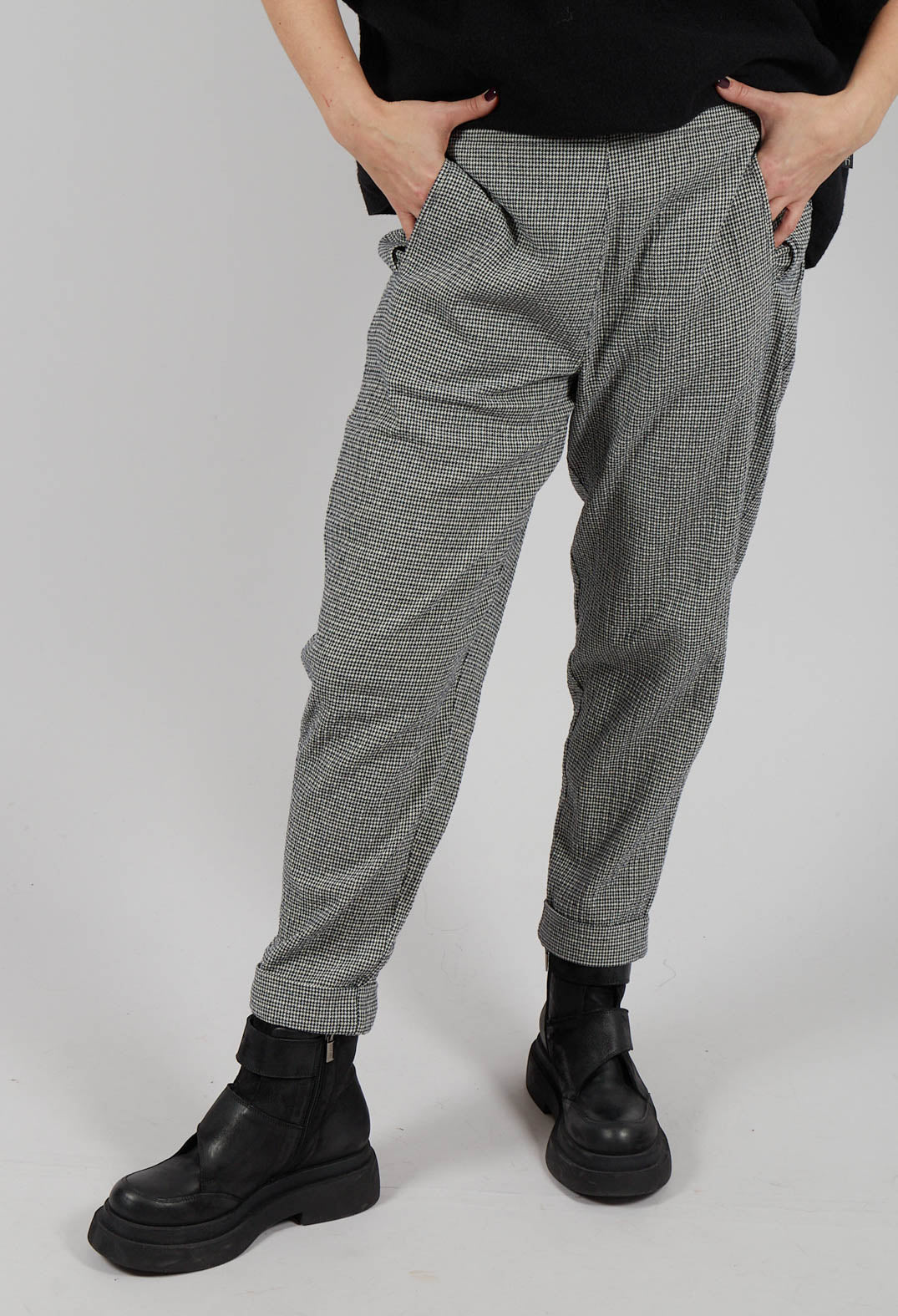 Long Geisha Trousers in Black