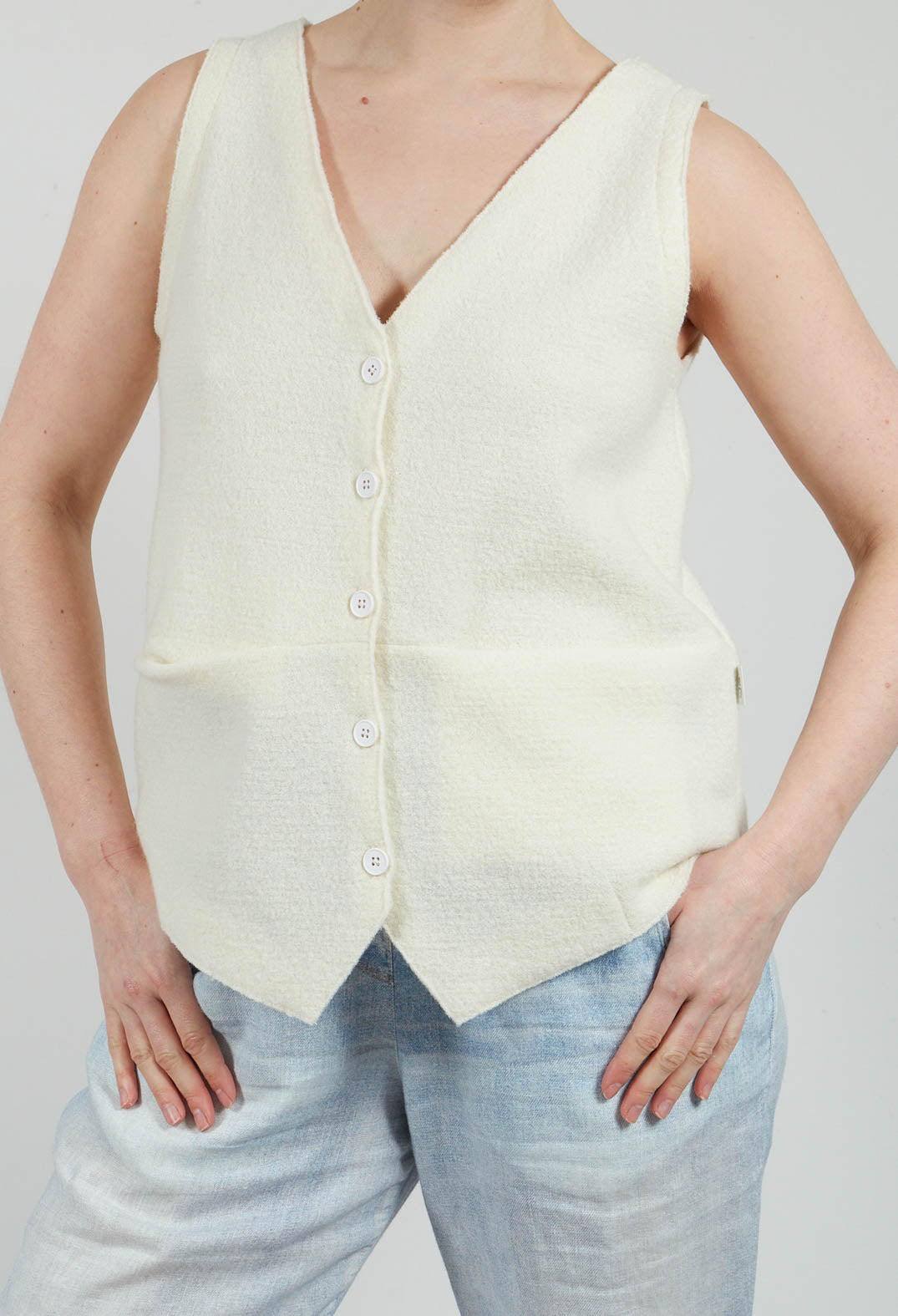 Junai Vest in Undyed