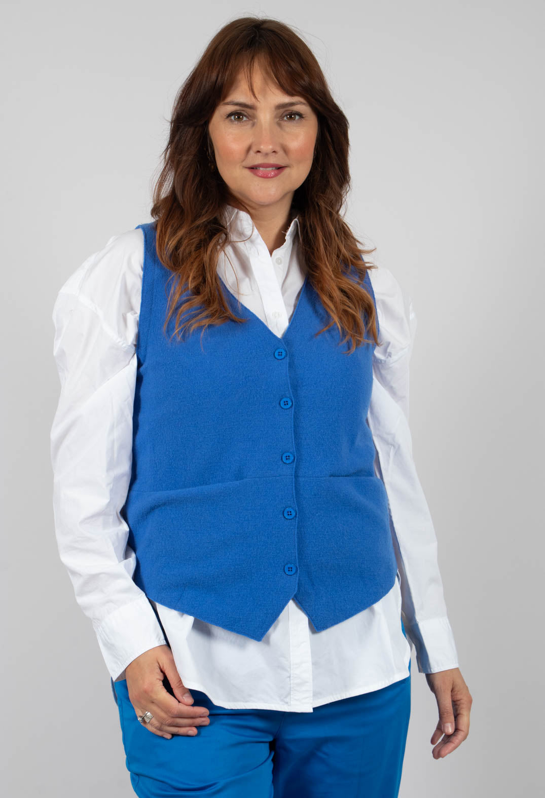Junai Vest in Cobalt