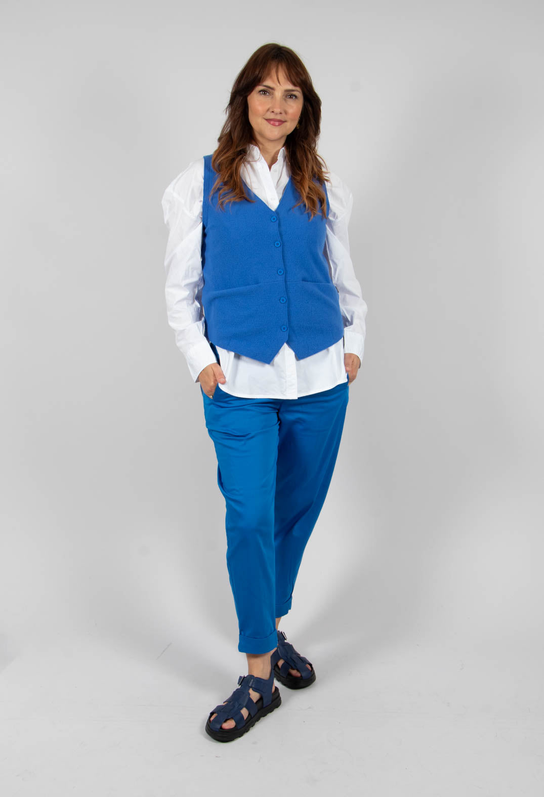 Junai Vest in Cobalt