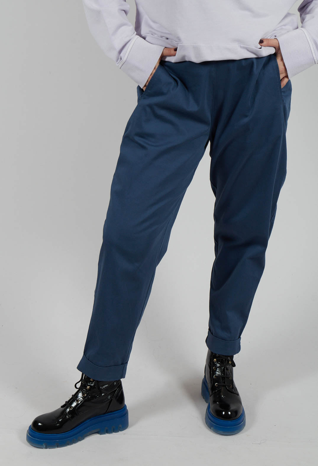 Geisha Long Trousers in Dark Night