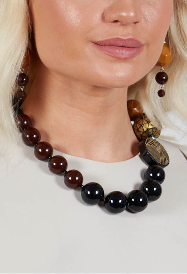 Lateral Choker in Cosmo