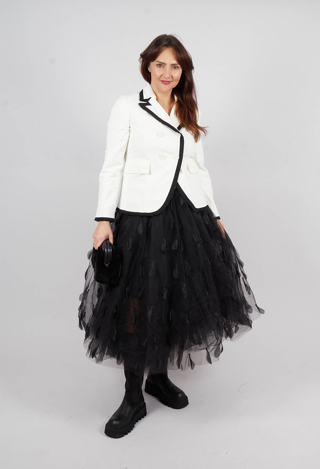 Feathers In The Sky Skirt in Black