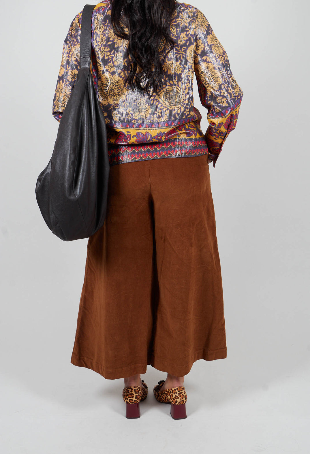 Cotton Trousers in Brown
