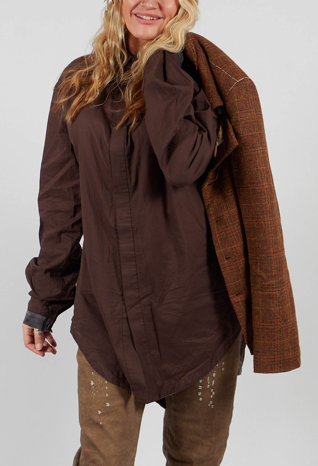 Longline Shirt in Dark Brown