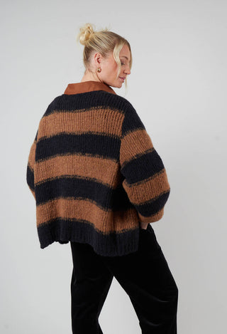 Illimani Short Jacket in Nero Cognac