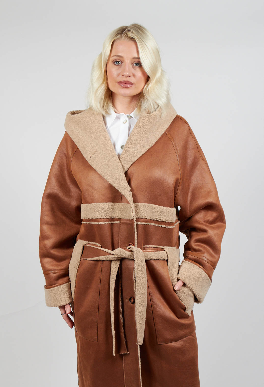 ollun boa しめる suede combination coat mocha