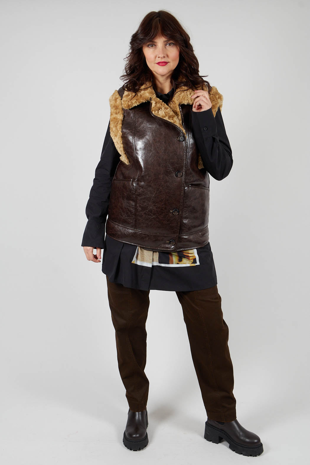 Urban Code Choc Crackle Reversible Gillet with Faux Fur/Suede