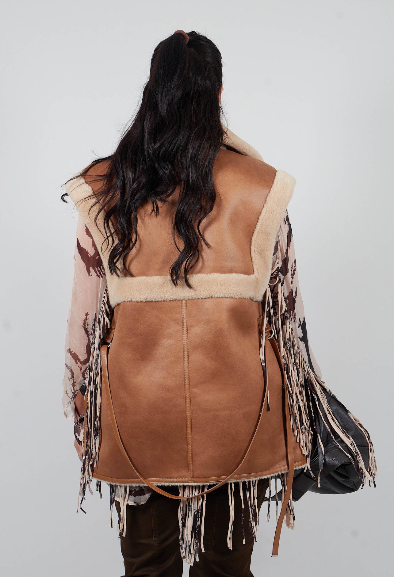 Urban Code Camel/Cre Reversible Gillet with Contrasting Faux Fur