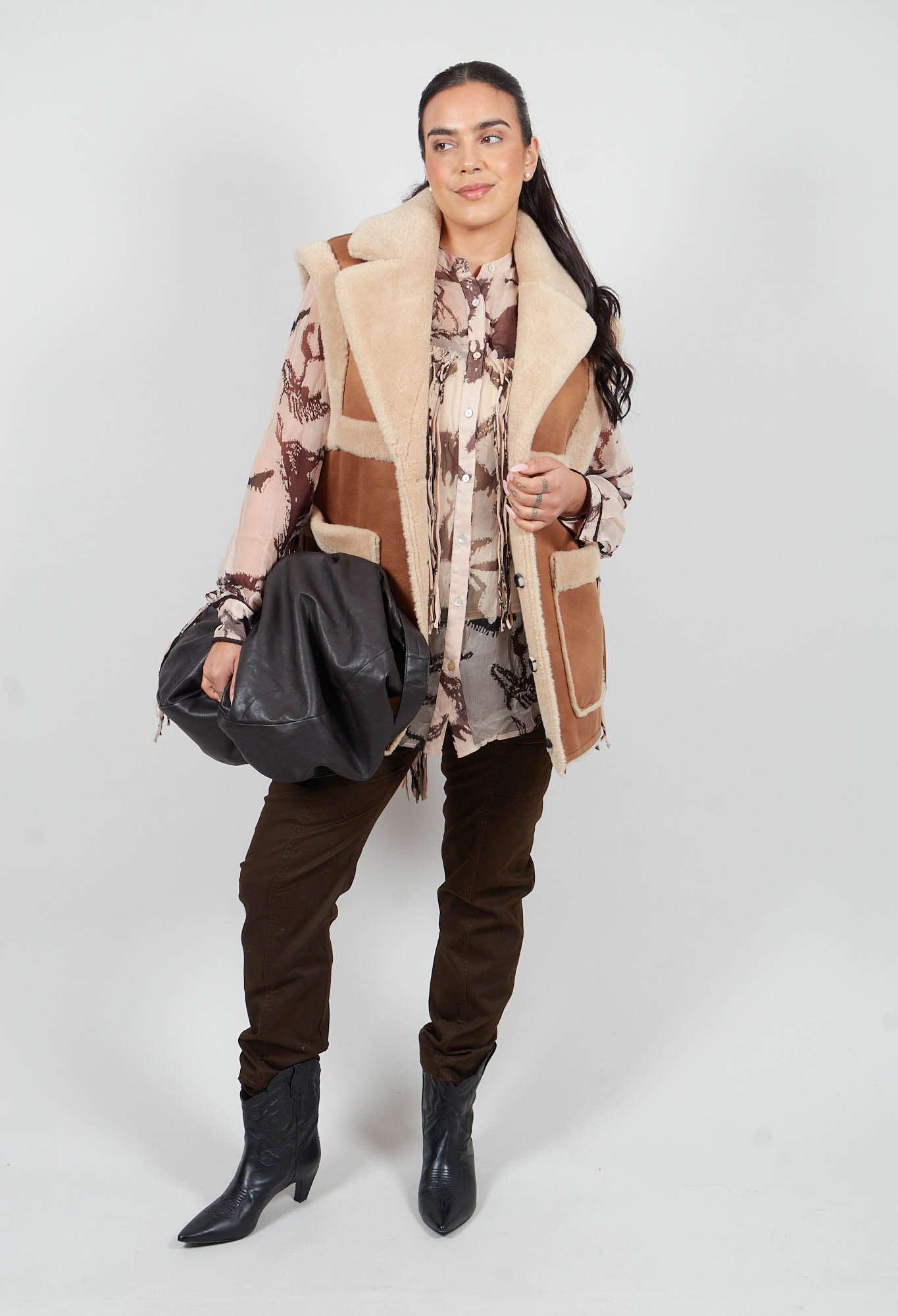 Urban Code Camel/Cre Reversible Gillet with Contrasting Faux Fur