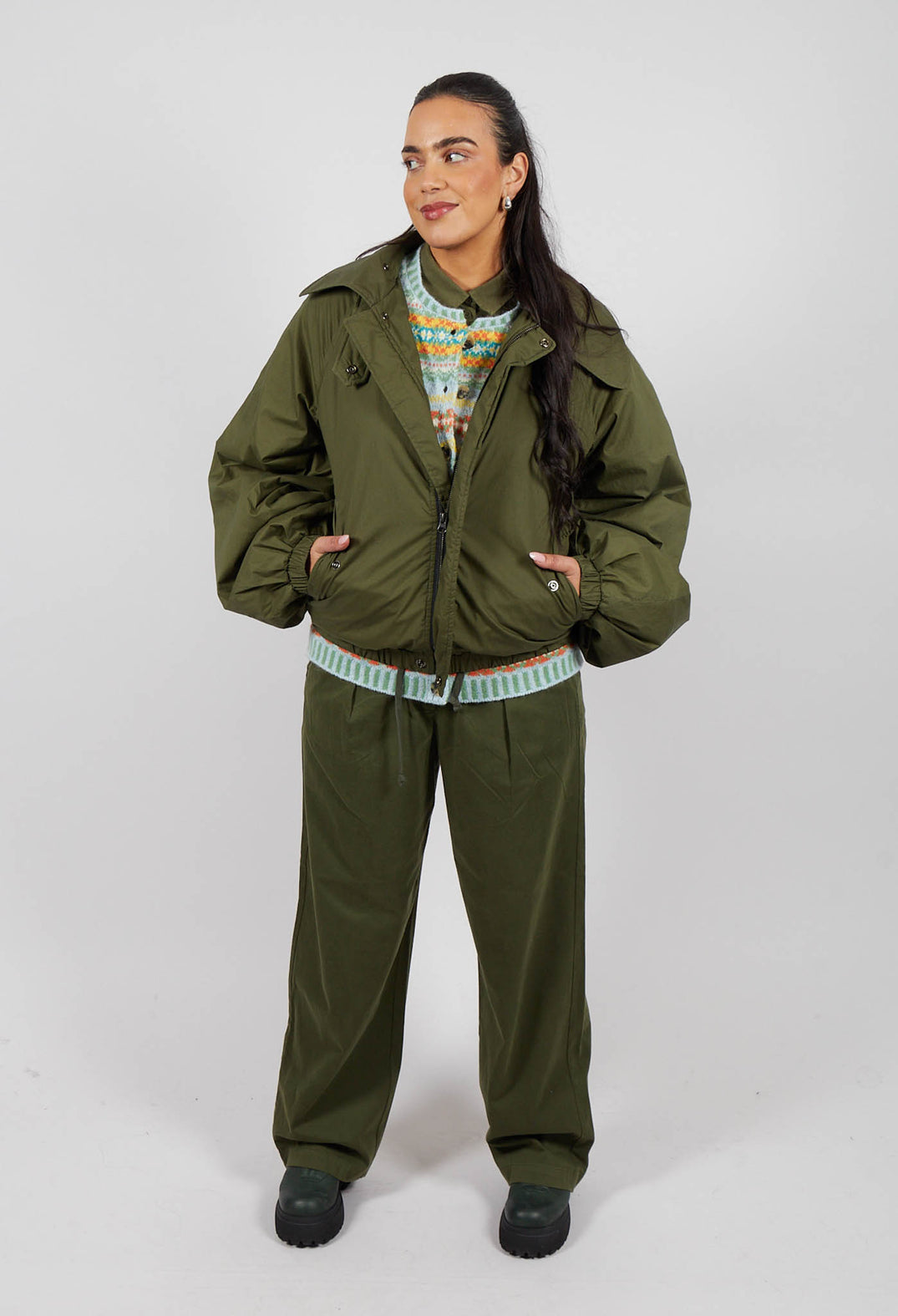 Koniso Trousers in Khaki