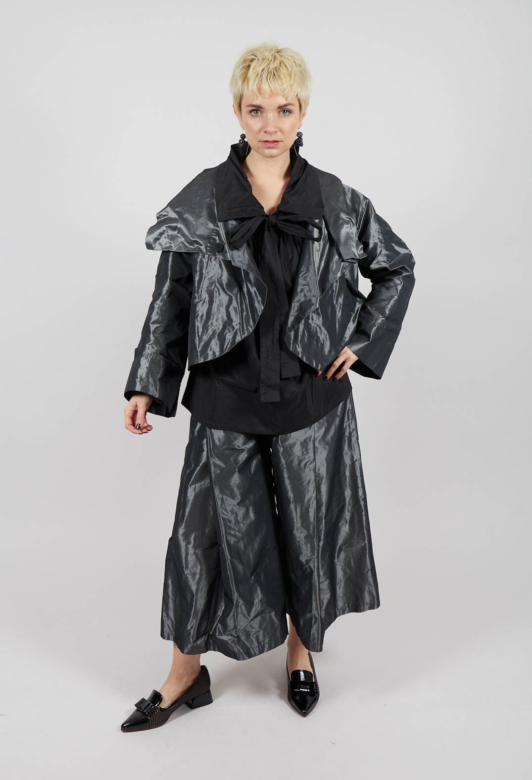 Collared Top in Black