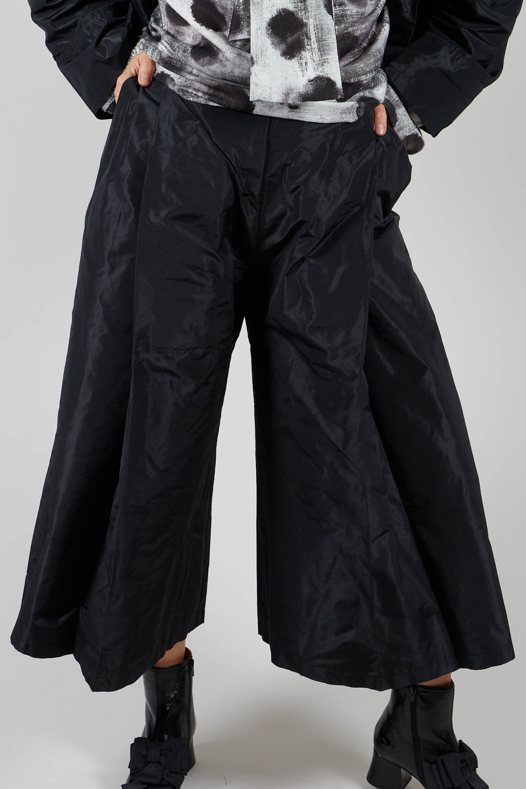 Hampton Trousers in Black