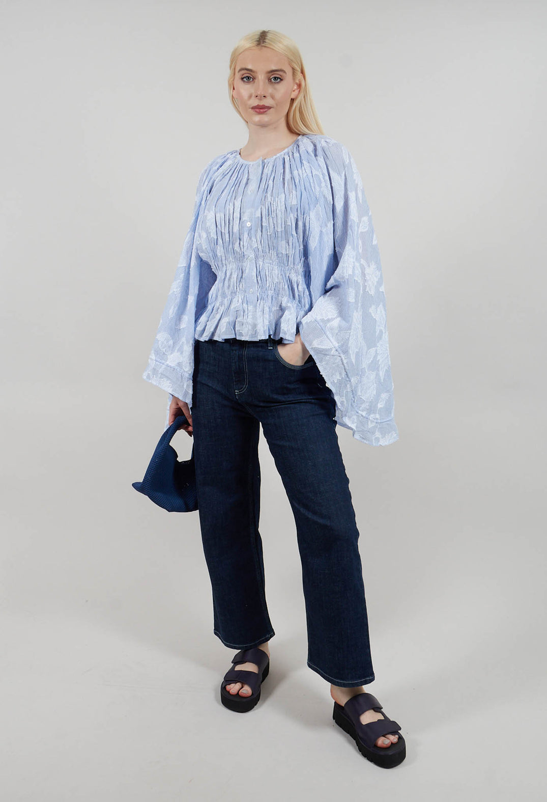 Agnes Jeans in Blue Denim