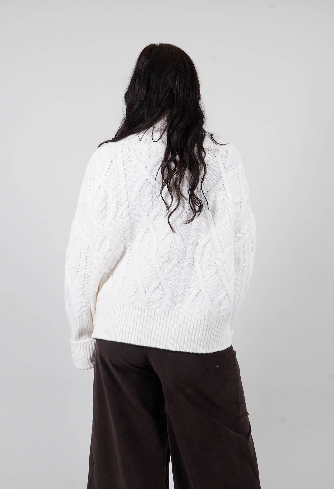 Chunky Cable Knit Jumper in Pearl