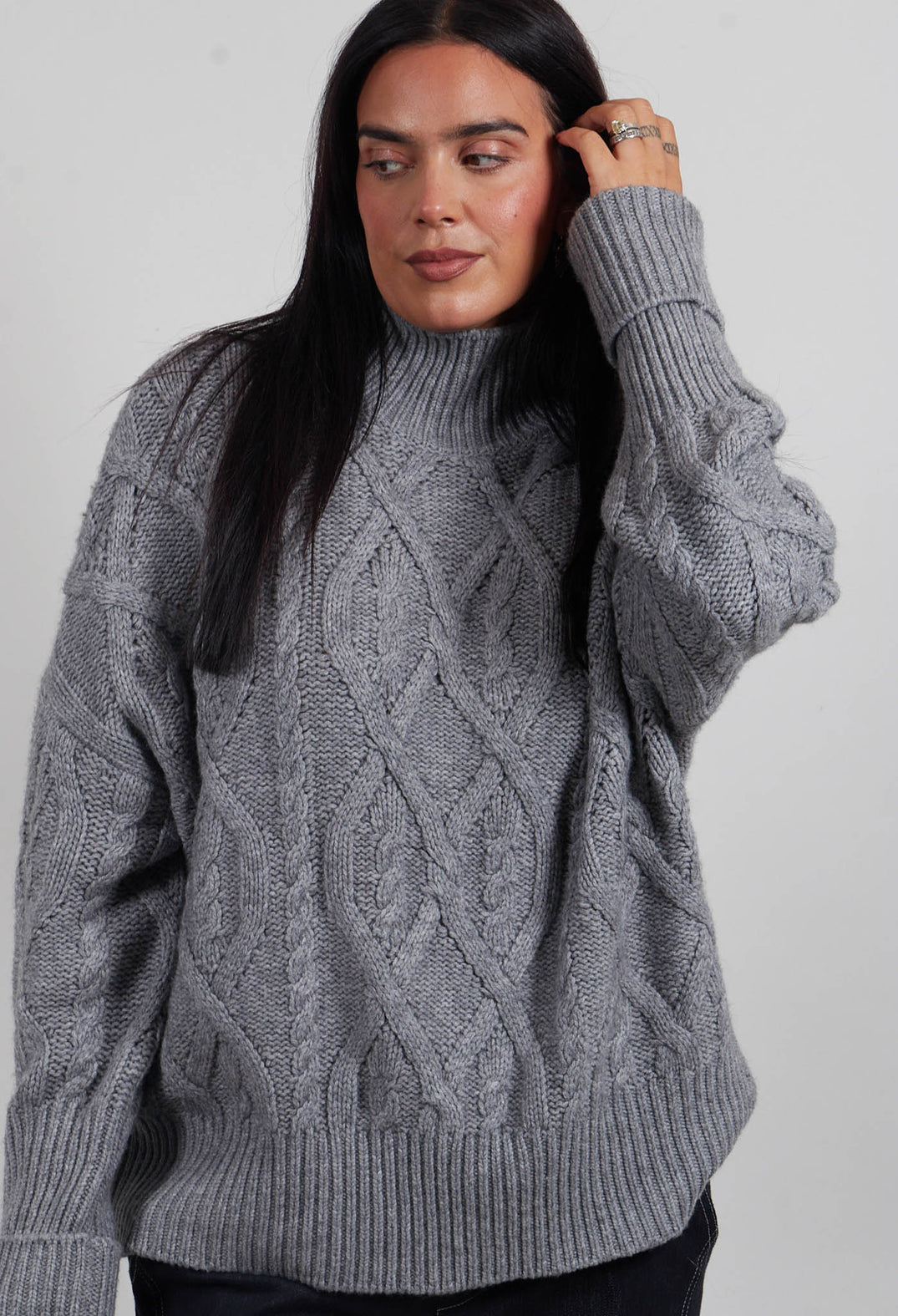 Chunky Cable Knit Jumper in Silver