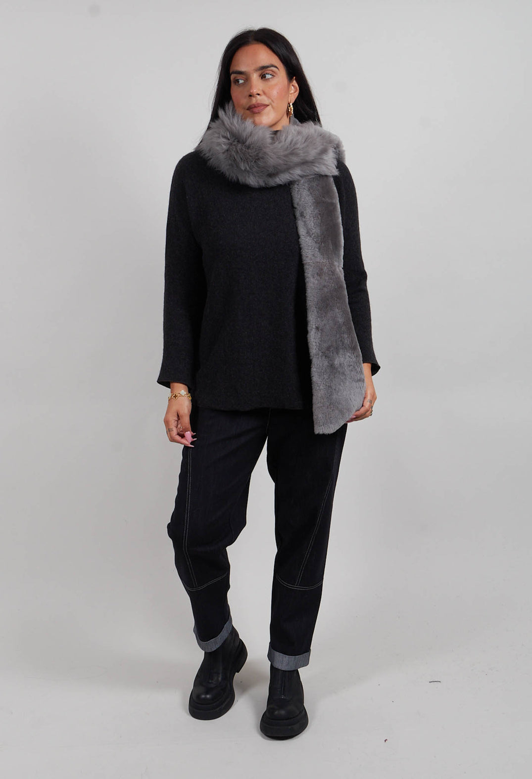 Shearling Merino Toscana Scarf in Silver