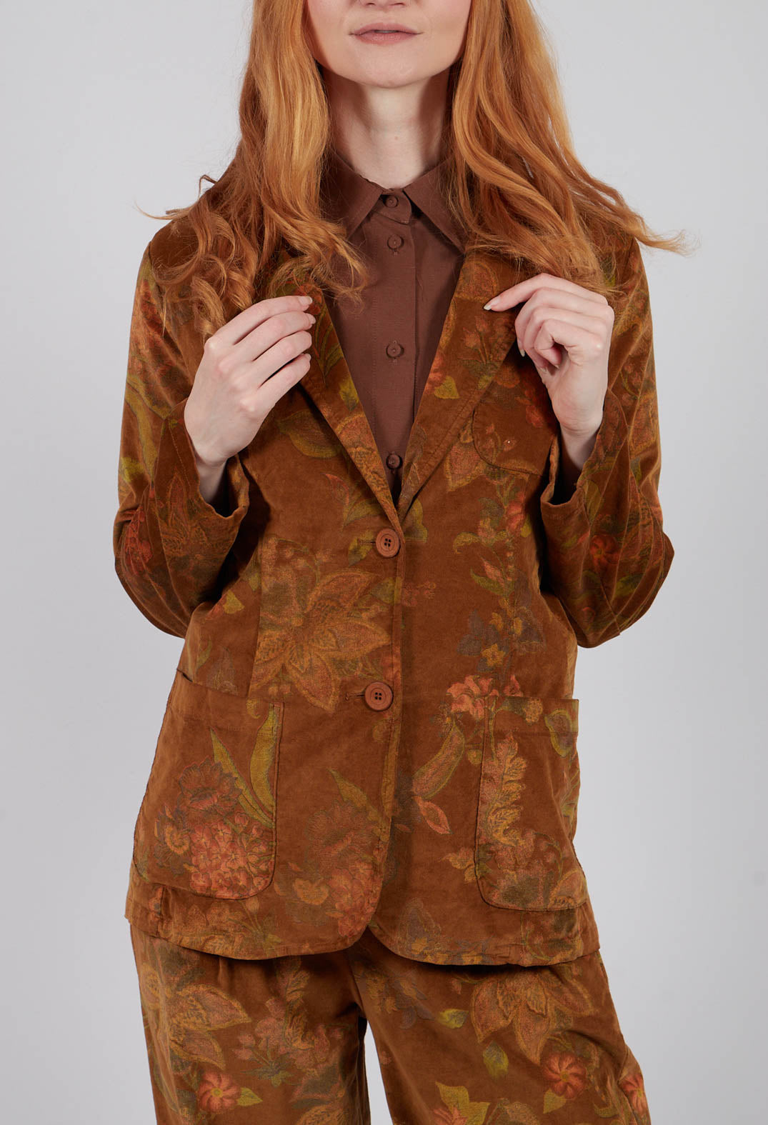 Floral Velvet Blazer in Tabacco