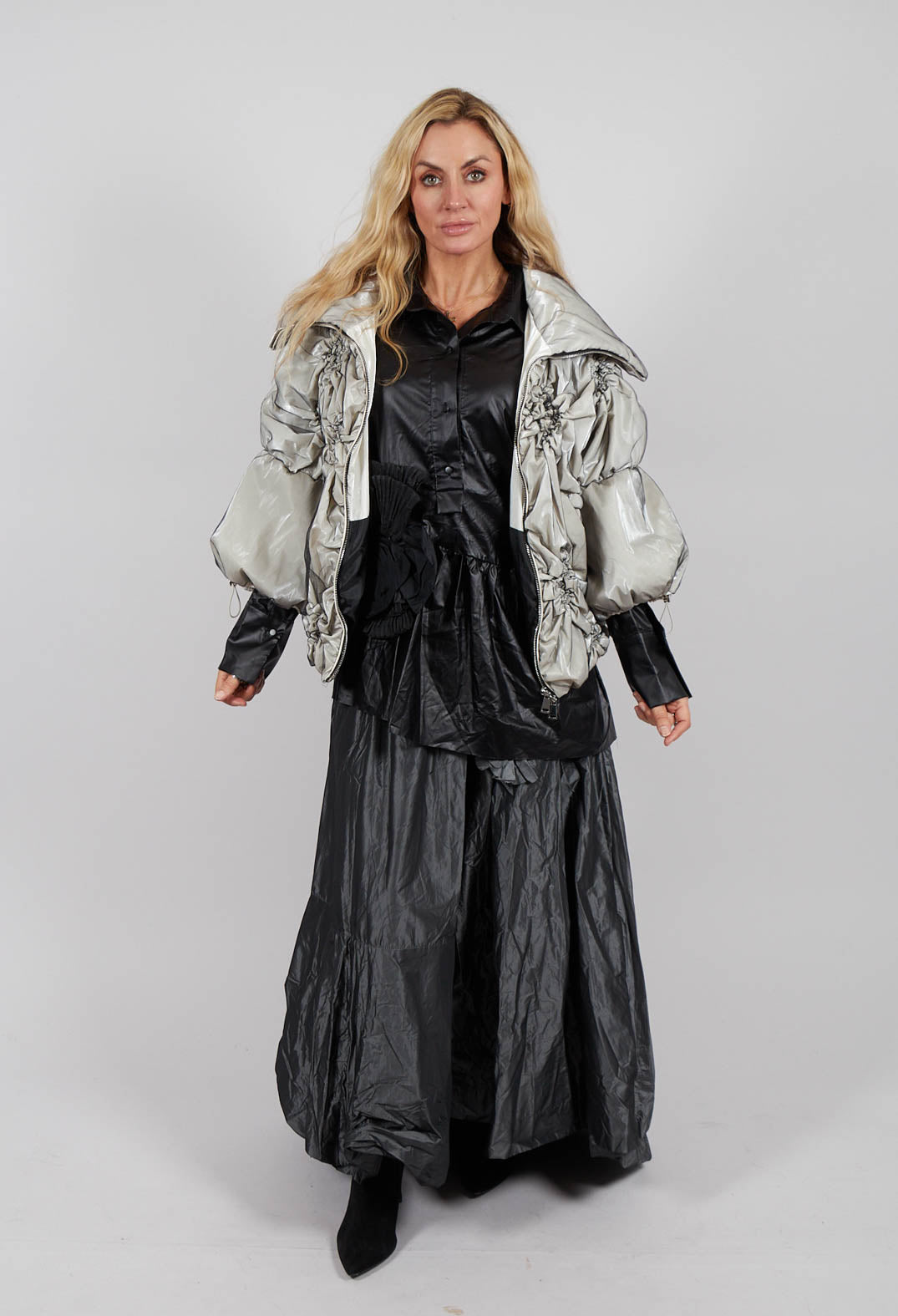 Dipped Hemline Skirt in Grey