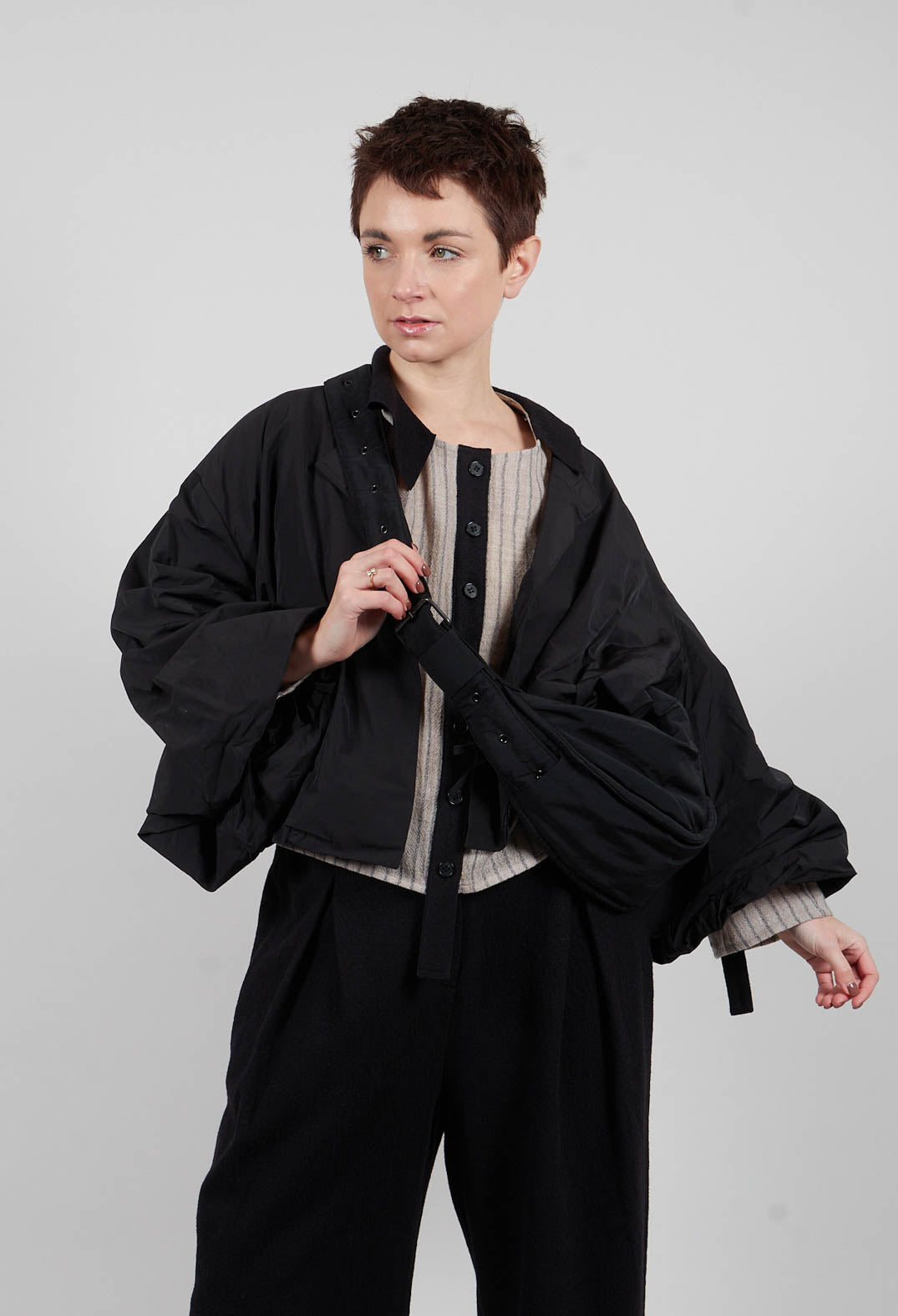 Fukkura Poplin Short Jacket in Black