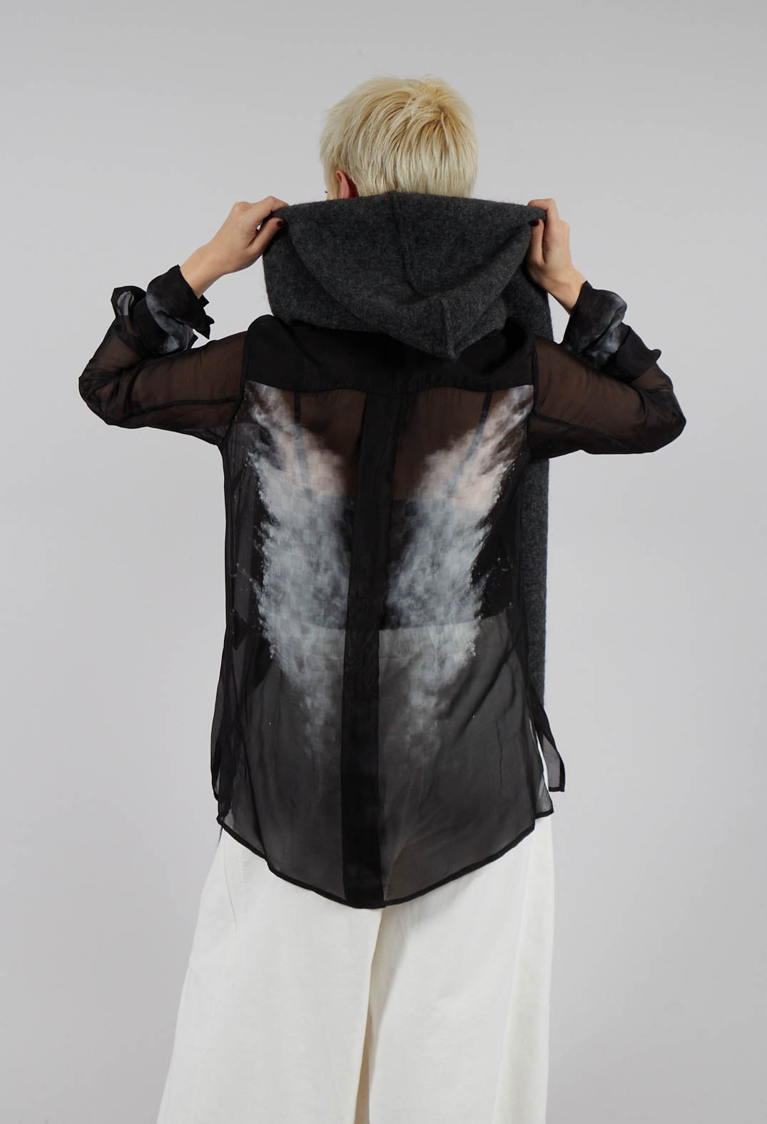 Wings Shirt in Pixel Black