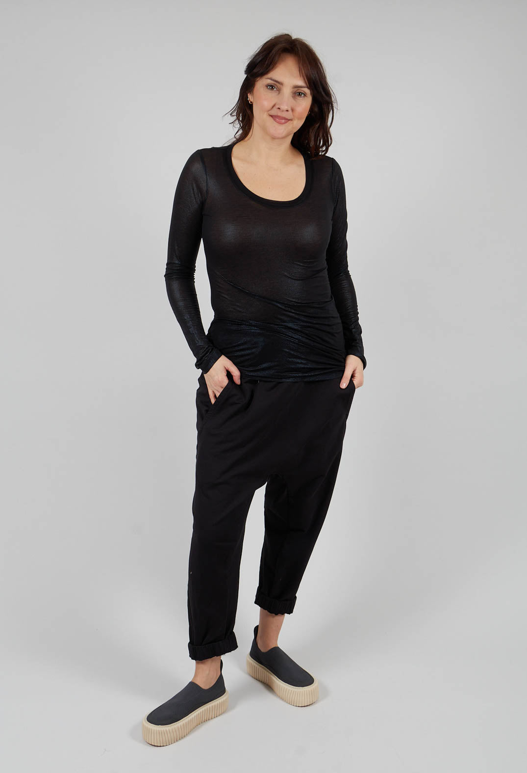 Long Sleeve Metallic T-Shirt in Black Sparkle