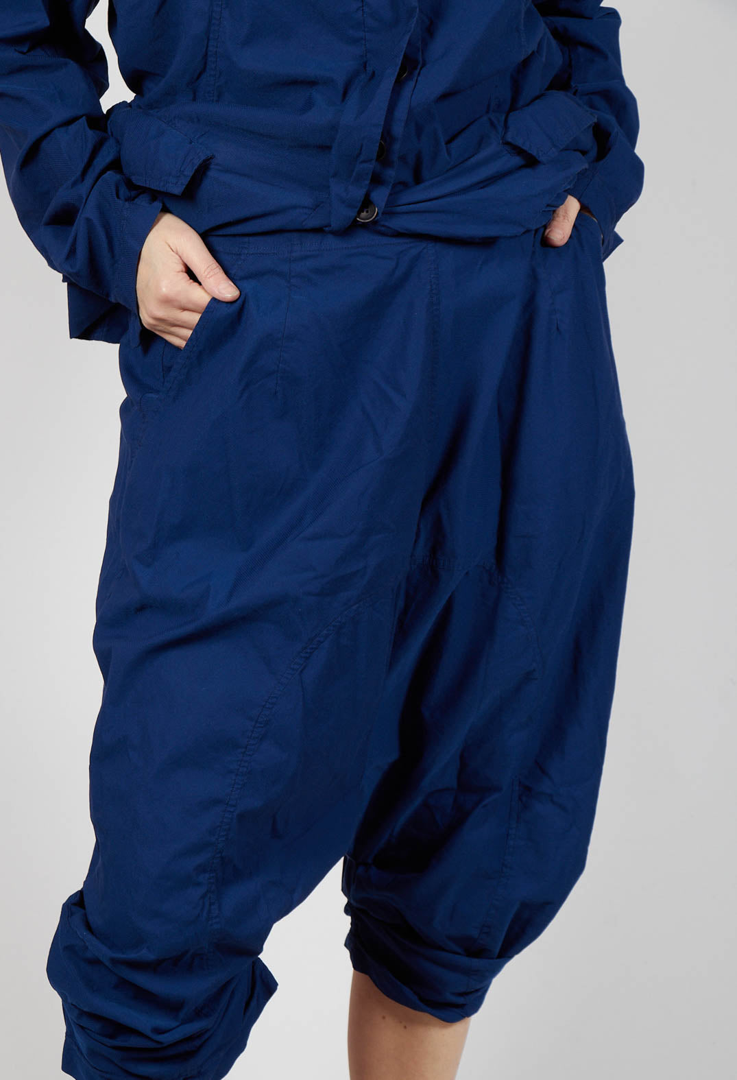 Gathered Hem Cropped Trousers in Ocean