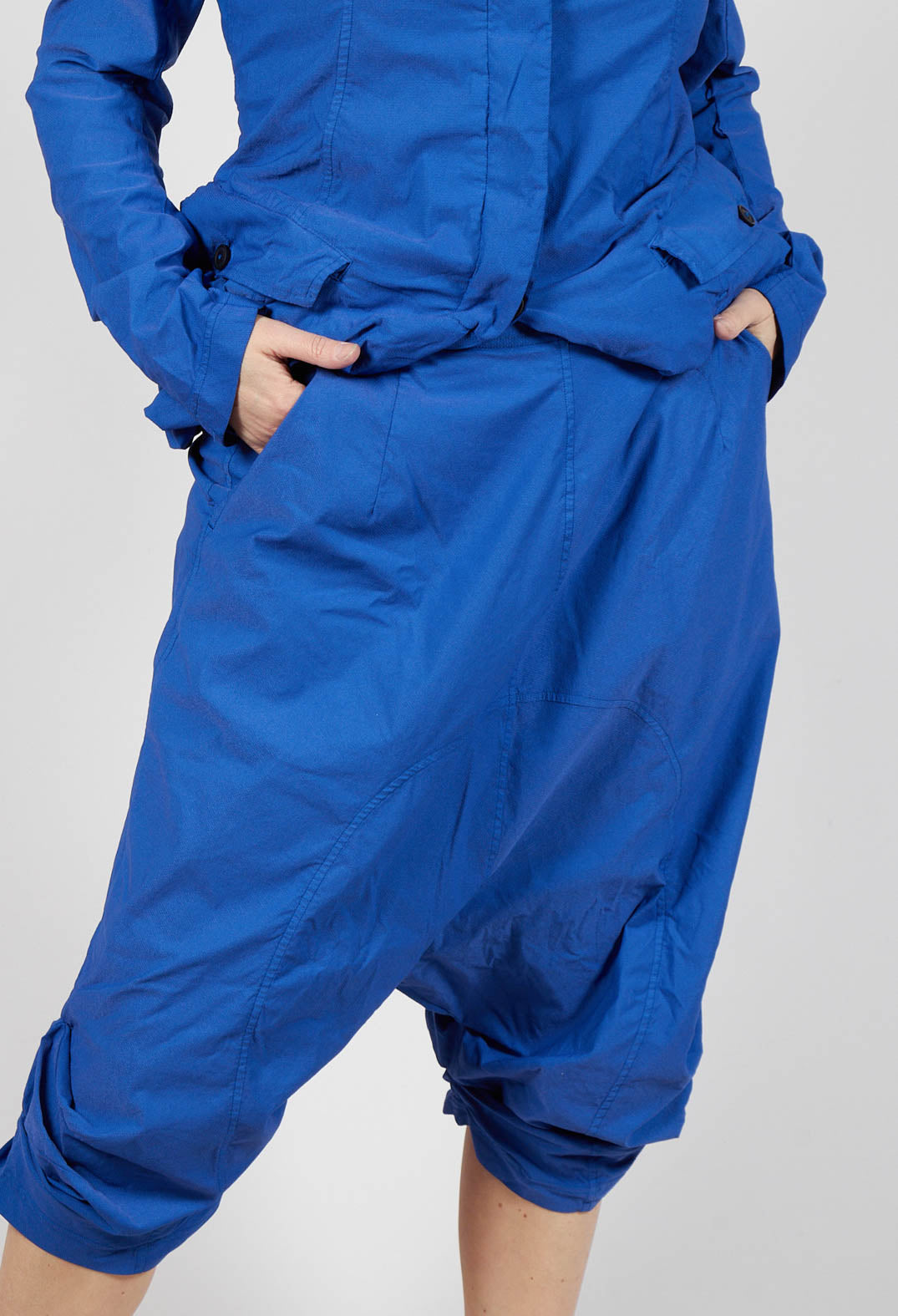 Gathered Hem Cropped Trousers in Royal