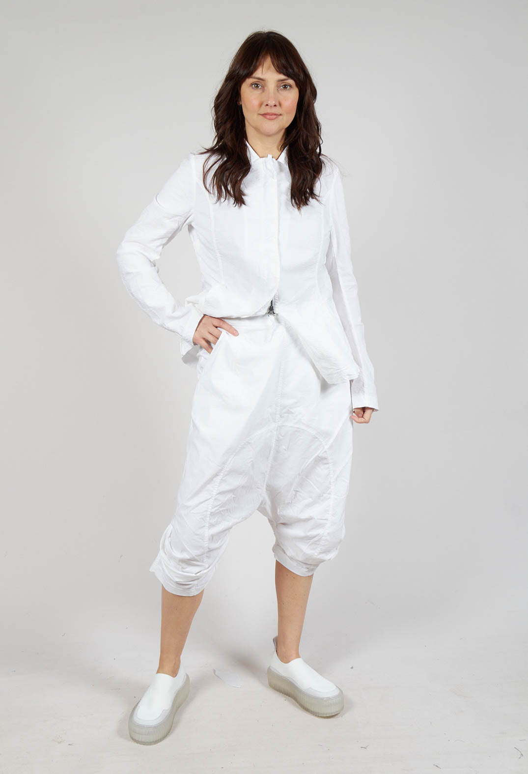 Gathered Cropped Trousers in Semi Bleach