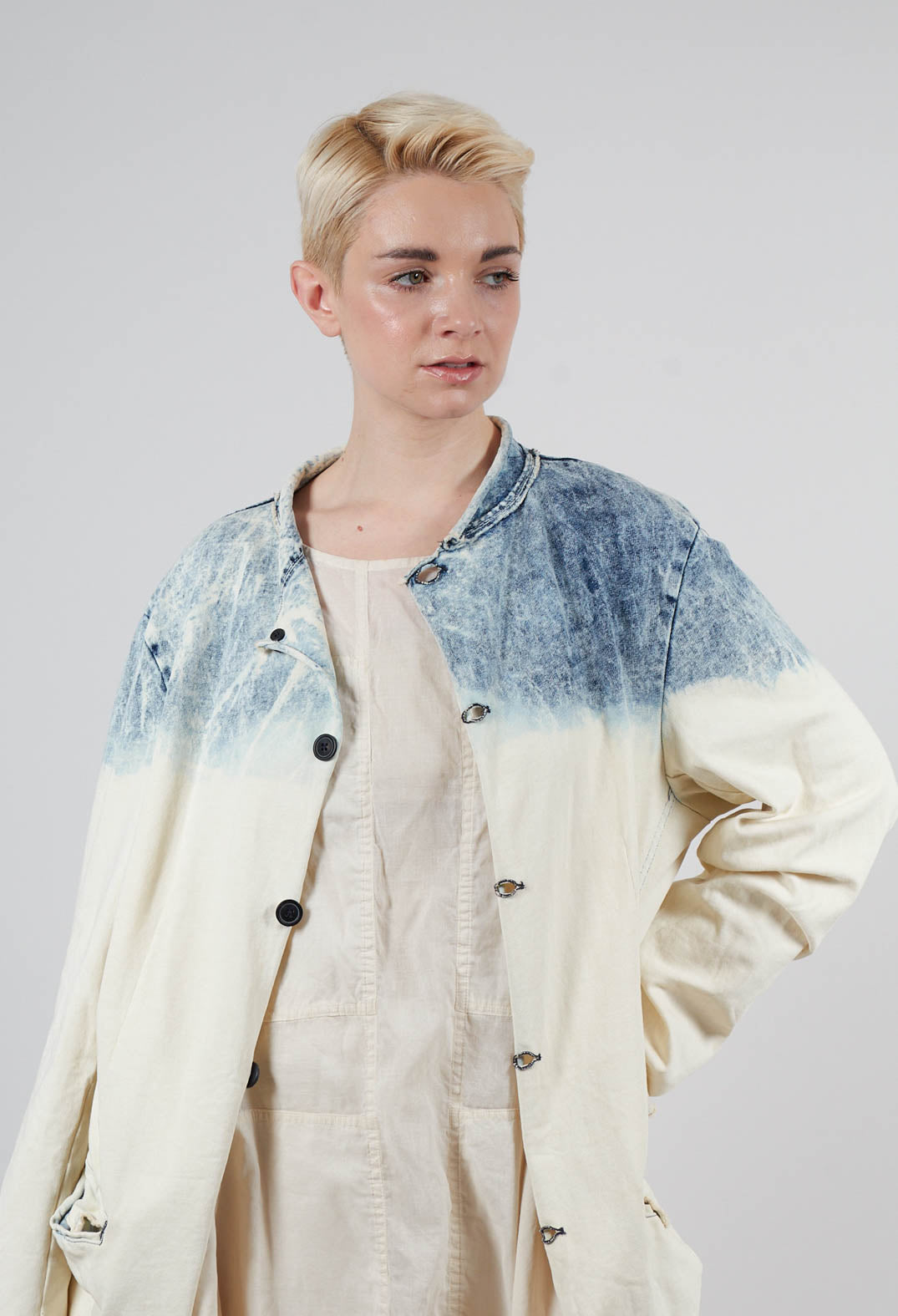 Button-up Jacket in Bleachwash