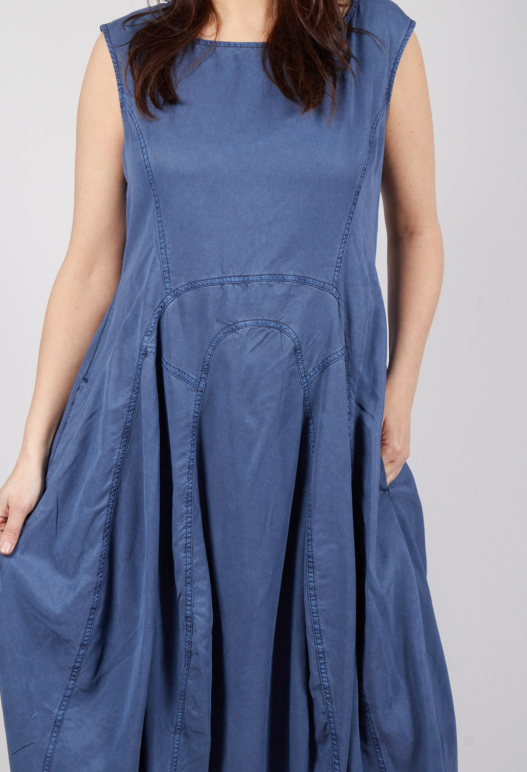 Tulip Dress with Curved Seams in Navy Pigment