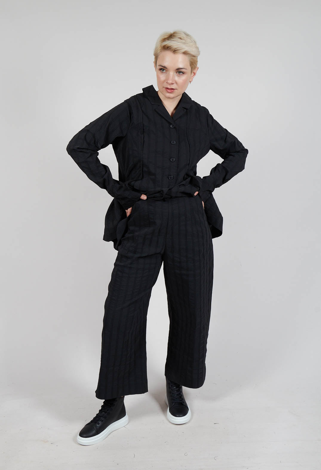 Cropped Straight Leg Trousers in Black