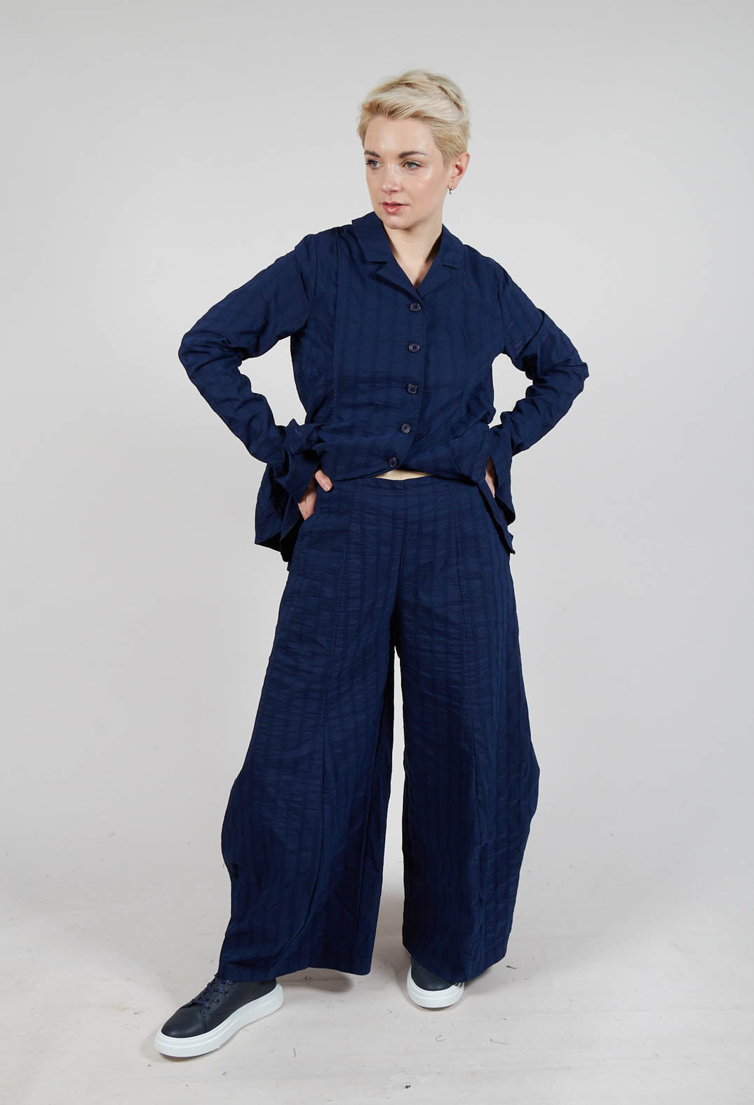 Cropped Straight Leg Trousers in Navy