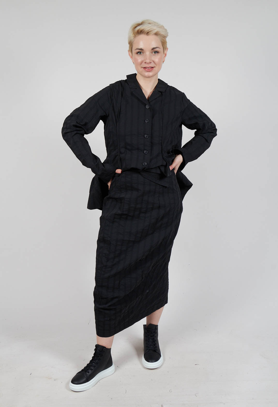 Pull On Pencil Skirt in Black