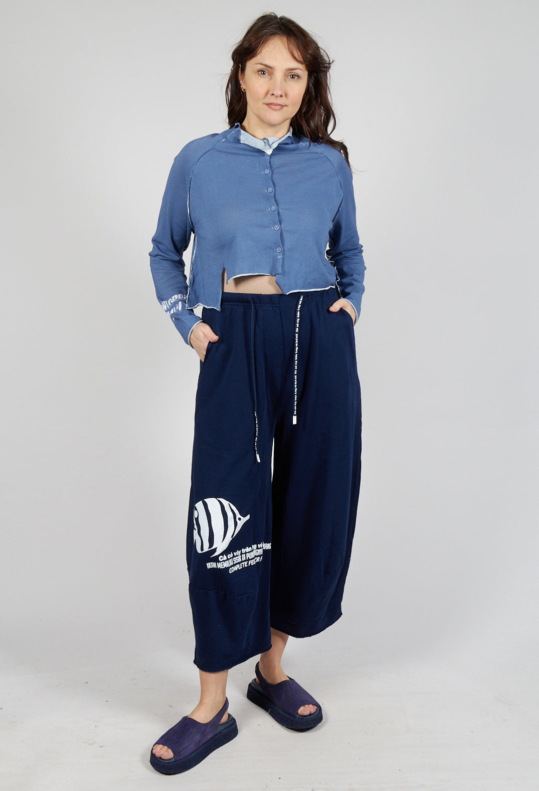 Cropped Cardigan in Navy Print