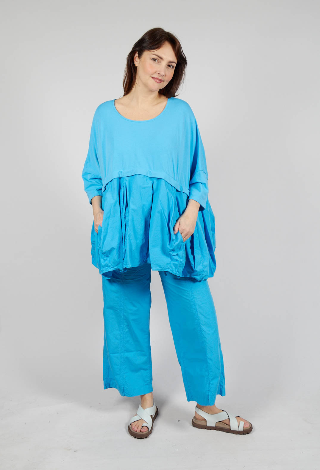 Top with Tulip Peplum Hem in Malibu