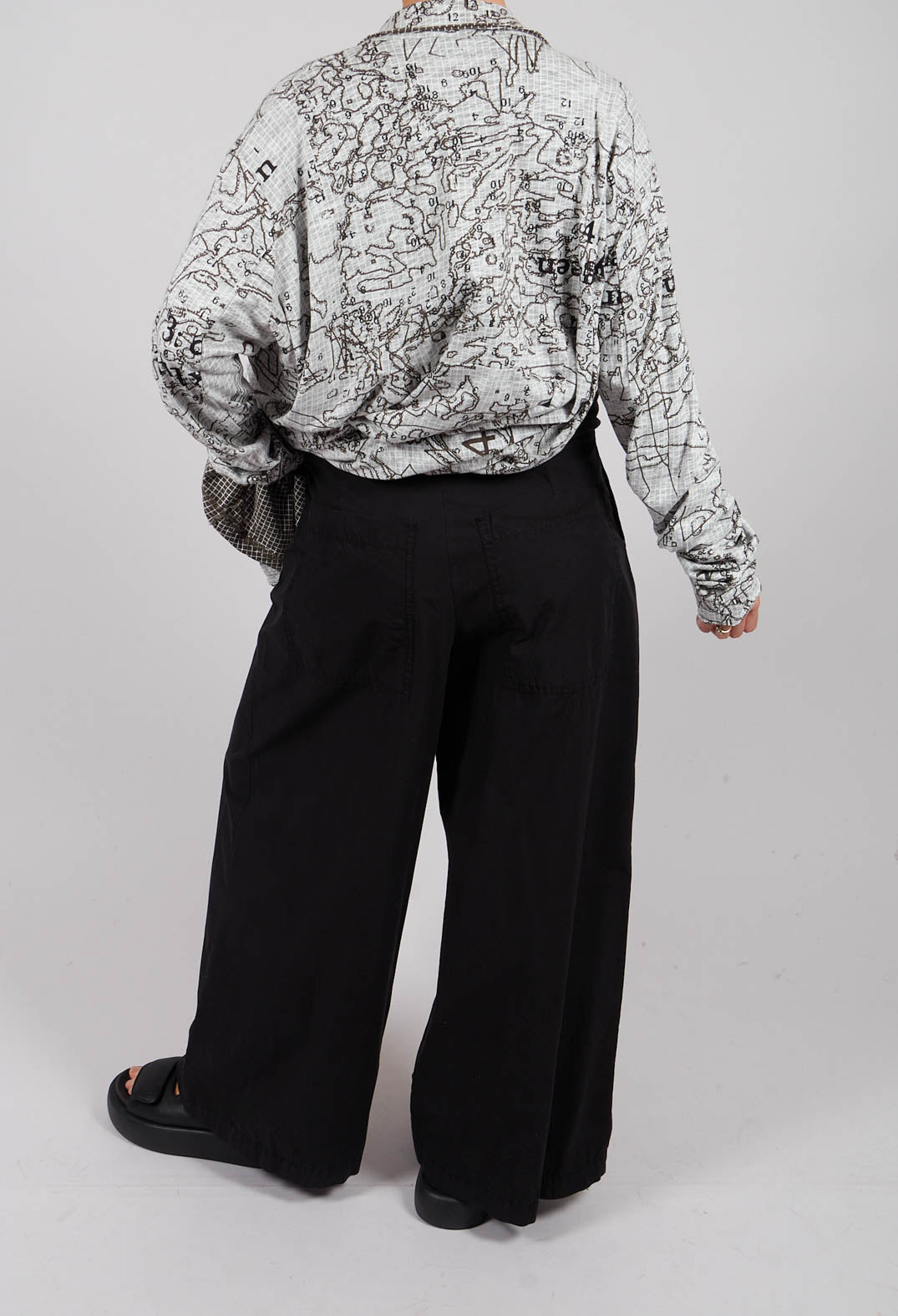 Trousers with Oversized Pleats in Black